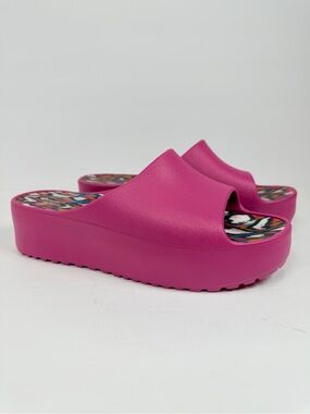 BareTraps Fuchsia Platform Slide Mules Size 10